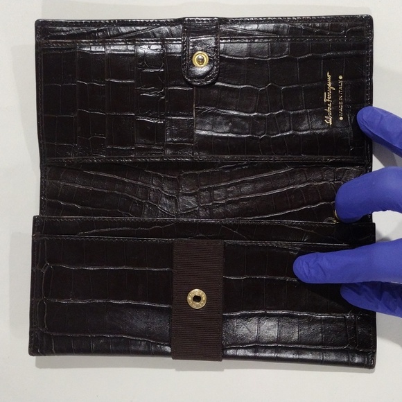 Brown Crocodile-Embossed Leather Long Wallet - Salvatore Ferragamo Womens Luxury - Picture 12 of 15